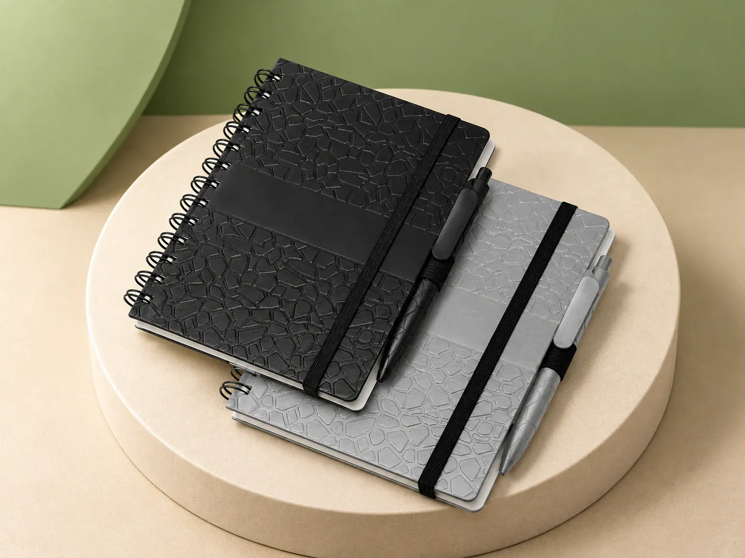 Caderno de anotações com caneta, sem personalização