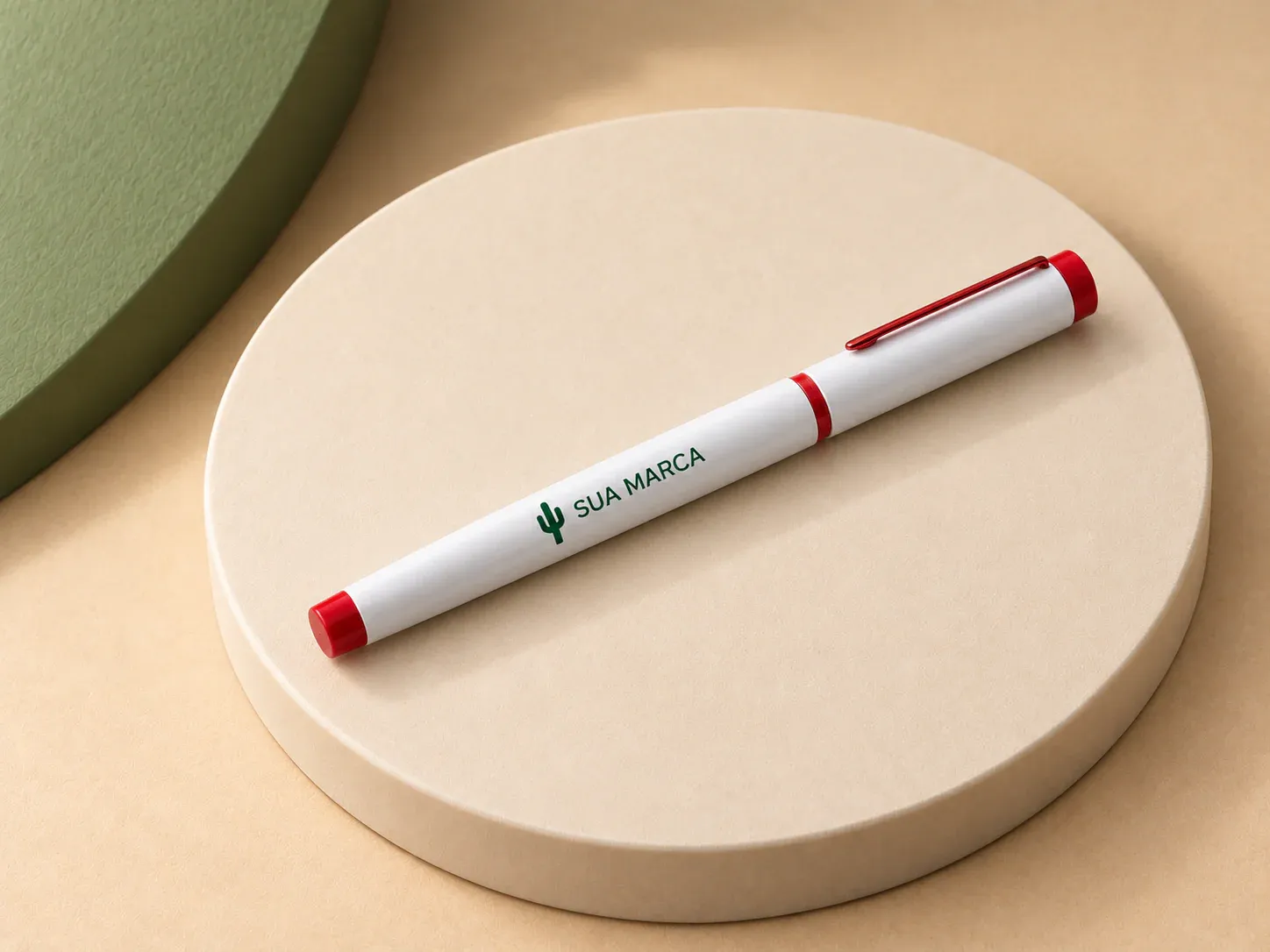 Caneta roller semimetal, com exemplo de personalização colorida: um cacto e o texto “SUA MARCA” impressos em cor